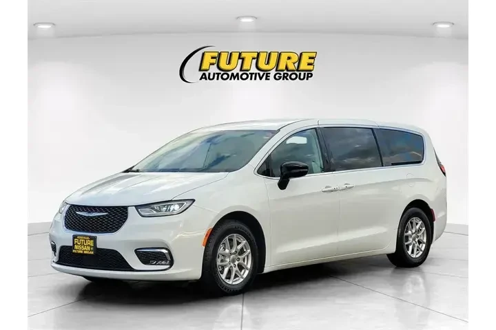 $28988 : Chrysler Pacifica 2024 Touri image 5
