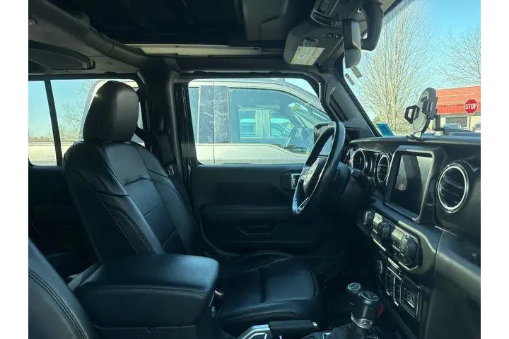 $30420 : Jeep Wrangler Unlimited 2021 image 5