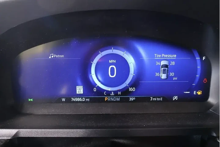 $28489 : Ford Explorer 2020 AWD ST 4d image 4