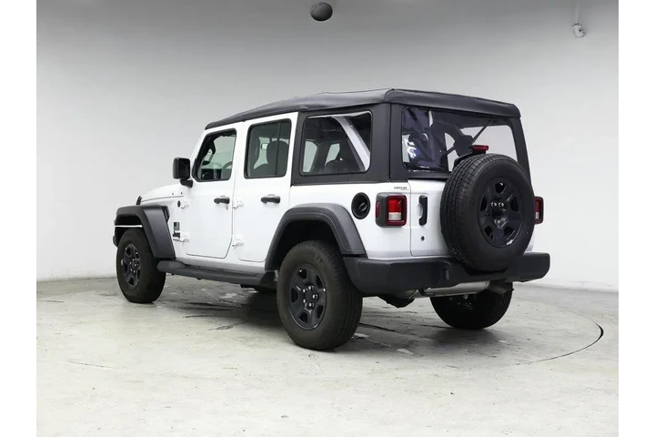 $29998 : Jeep Wrangler Unlimited 2022 image 2