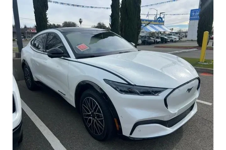 $33988 : Ford Mustang Mach-E 2024 AWD image 3