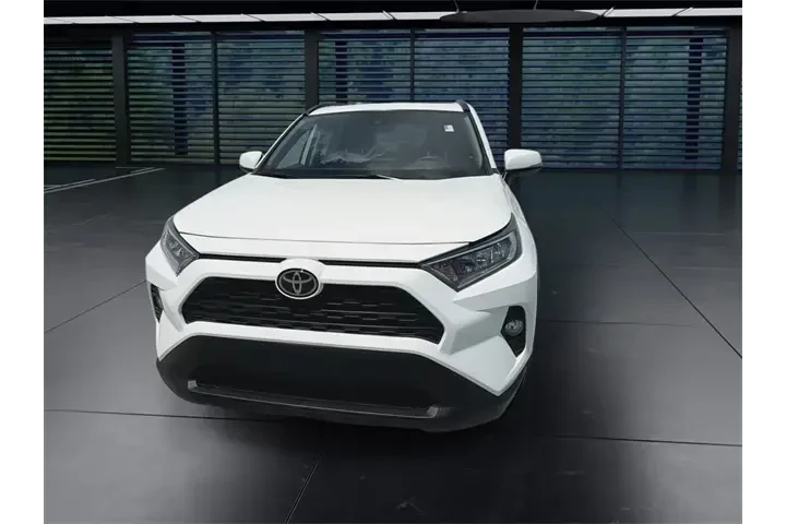 $23988 : Toyota RAV4 2019 XLE 4dr SUV image 3
