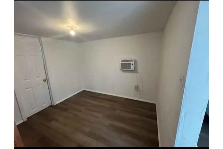 $1300 : Rento apartamento 1 habitación image 4