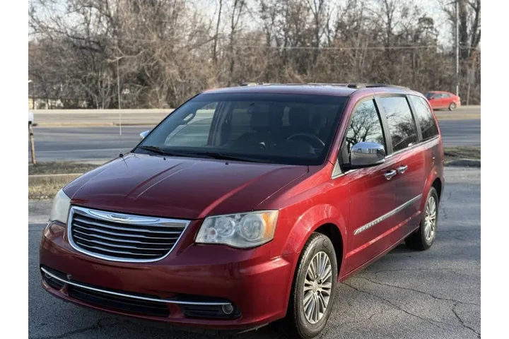 $6999 : 2014 Town and Country Touring image 3