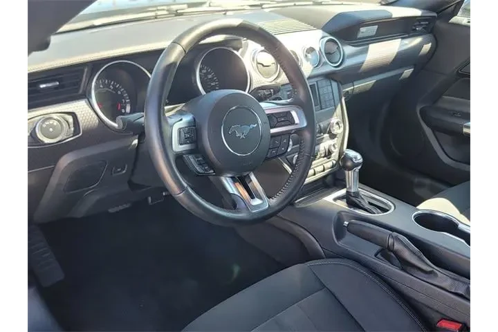$27591 : Ford Mustang 2019 GT 2dr Fas image 7
