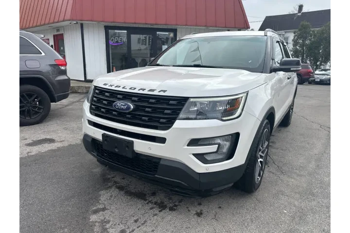 $13995 : 2016 Explorer Sport image 1