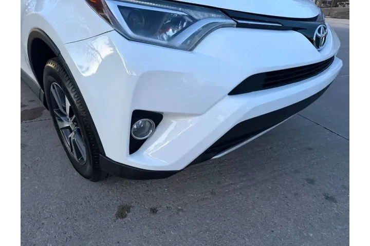 $15995 : 2016 RAV4 XLE image 8