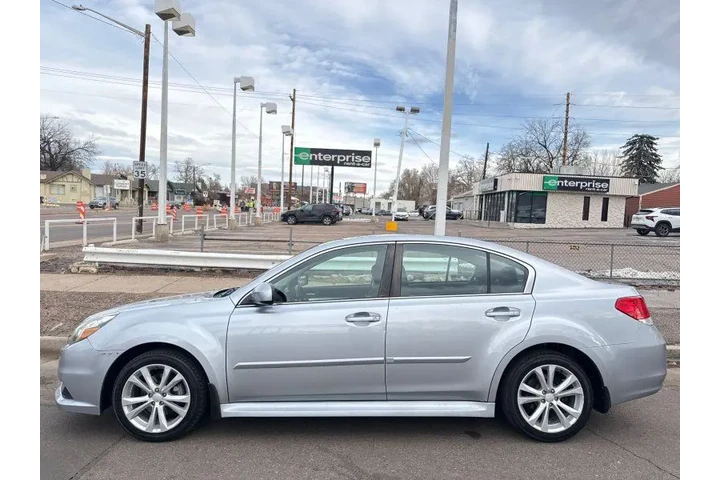 $9995 : 2013 Legacy 2.5i Premium image 3
