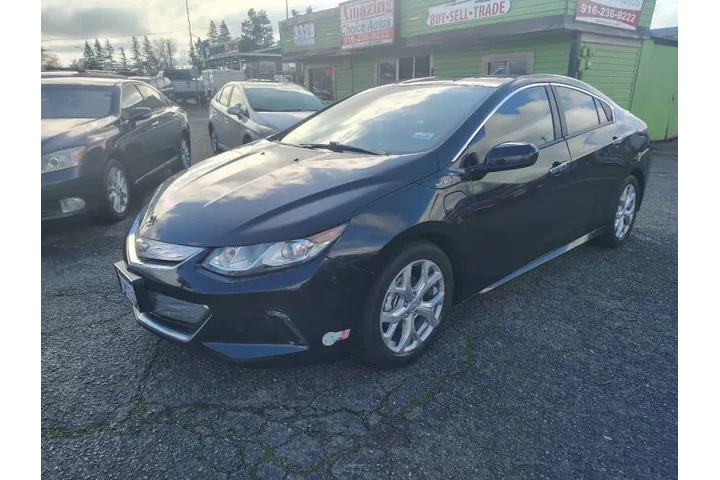 $8590 : 2017 Volt Premier image 1