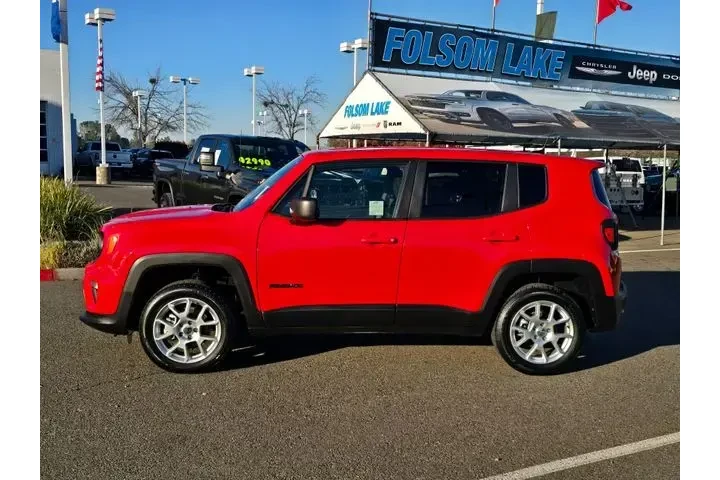 $20900 : Jeep Renegade 2023 4x4 Uplan image 8