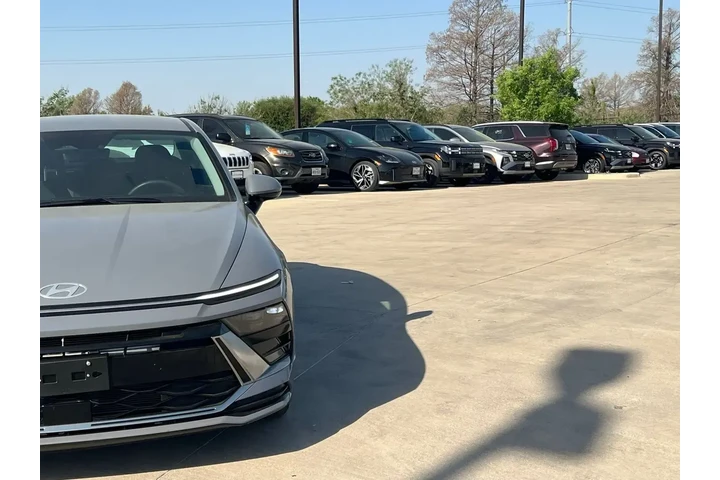 $22759 : Hyundai SONATA 2025 SEL 4dr image 4