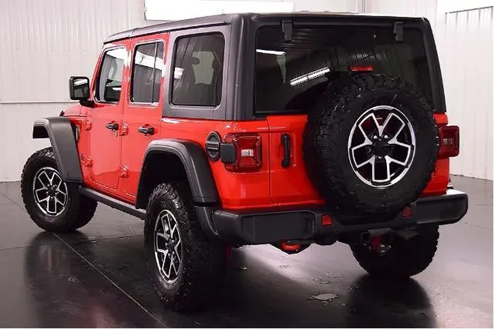 $40000 : Jeep Wrangler 2024 4x4 Rubic image 5