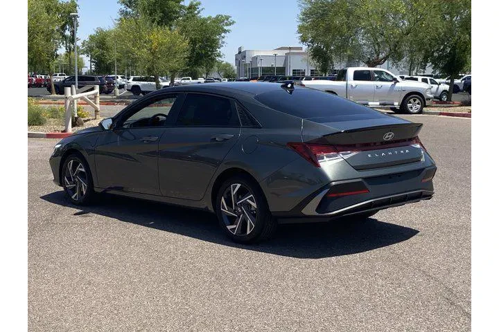 $21129 : Hyundai ELANTRA 2025 SEL Spo image 5