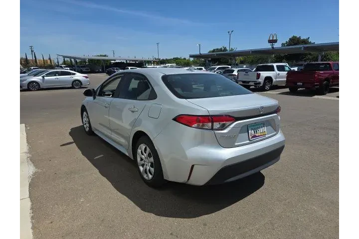 $21500 : Toyota Corolla 2024 LE 4dr S image 4