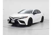 $27998 : Toyota Camry 2024 SE 4dr Sed thumbnail