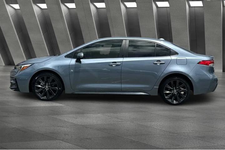$25500 : Toyota Corolla Hybrid 2024 S image 7