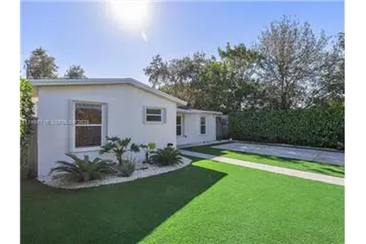 $5450 : Rental property with 4 bedro image 1