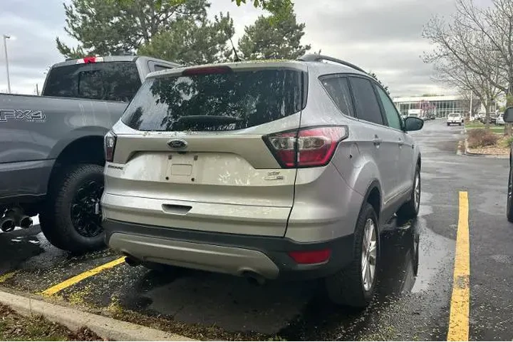 $12995 : Ford Escape 2018 AWD SE 4dr image 4