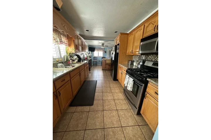 $1700 : 3 bedroom En Pico Rivera image 6