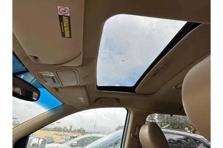 $7000 : Honda Odyssey 2010 Touring 4 image 10