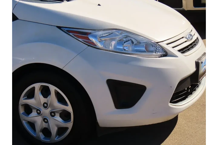 $5999 : Ford Fiesta 2011 S 4dr Sedan image 6