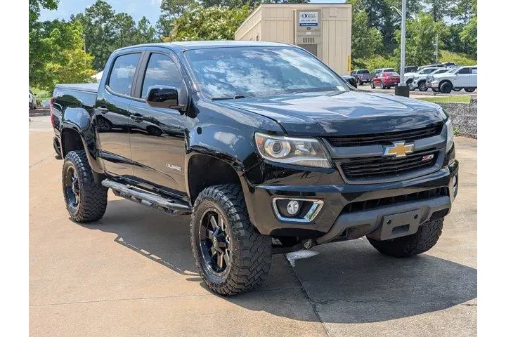 Chevrolet Colorado 2019 4x4 image 3