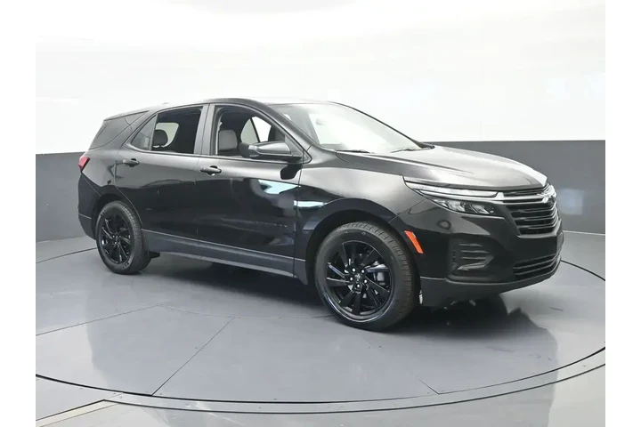 $17990 : Chevrolet Equinox 2024 LS 4d image 8