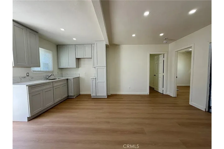 $800 : Sweet Home...Los Angeles, CA image 2