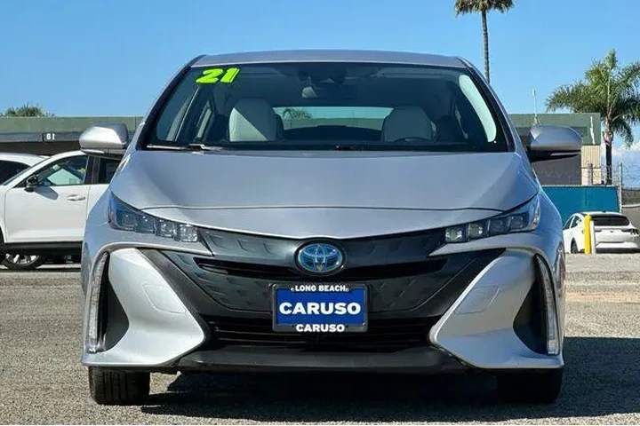 $18875 : Toyota Prius Prime 2021 XLE image 8