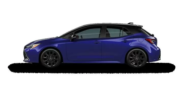 $29178 : Corolla Hatchback XSE image 3