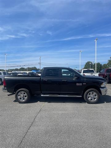 $25995 : PRE-OWNED 2015 RAM 2500 BIG H image 2