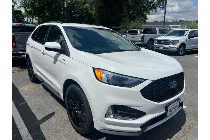$31725 : Ford Edge 2023 AWD ST-Line 4 image 6