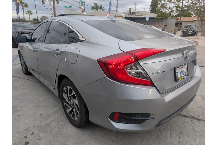 $13995 : 2017 Civic EX Sedan CVT image 6