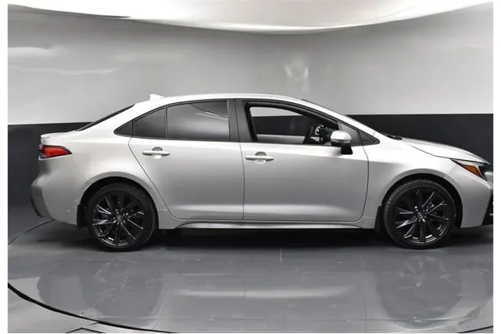 $21874 : Toyota Corolla 2025 SE 4dr S image 8