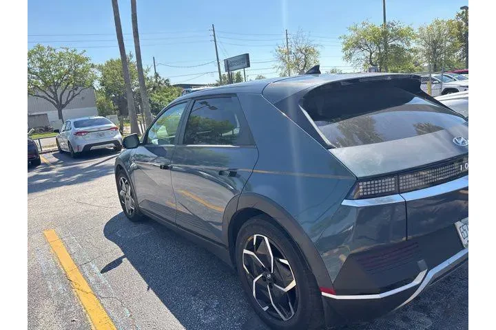 $17879 : Hyundai IONIQ 5 2022 SEL 4dr image 3