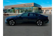 $24354 : Hyundai SONATA 2024 SEL 4dr thumbnail