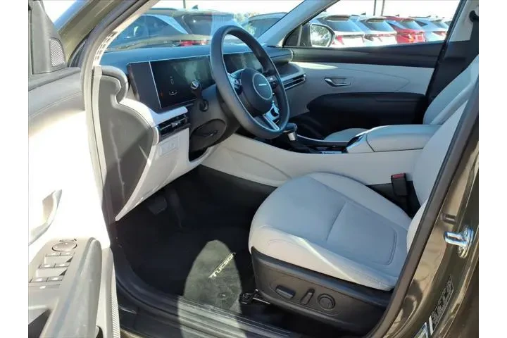 $32285 : Hyundai TUCSON 2025 SEL 4dr image 5