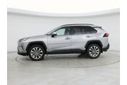 $25998 : Toyota RAV4 2021 XLE Premium thumbnail