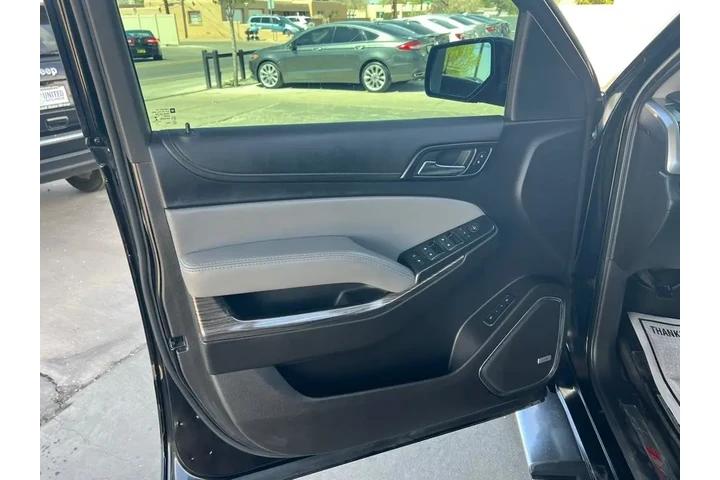 2016 Tahoe LT 4WD image 10