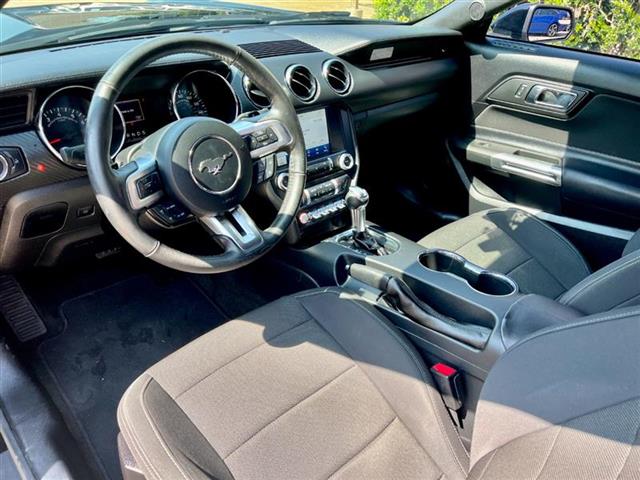 $18950 : 2017 FORD MUSTANG V6 image 9