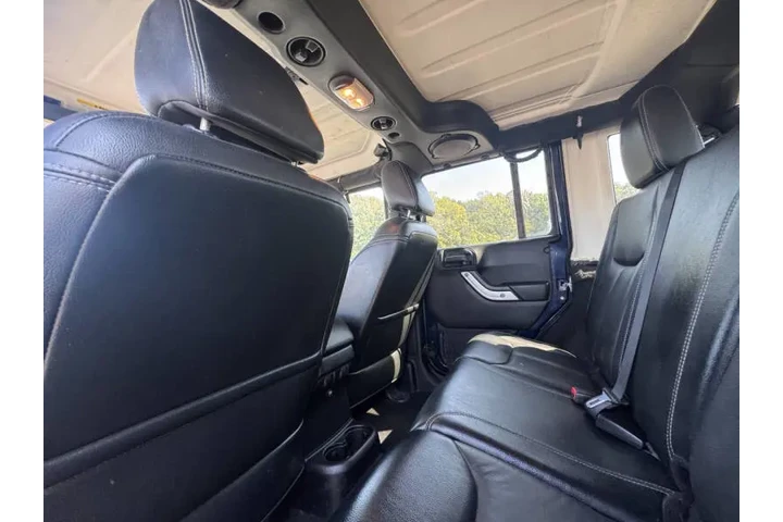 $10999 : 2013 Wrangler Unlimited Sahara image 9