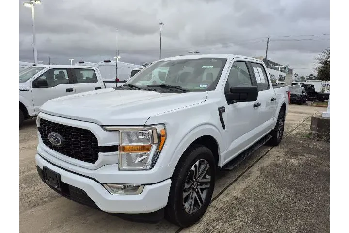 $25981 : Ford F-150 2021 4x2 XL 4dr S image 1