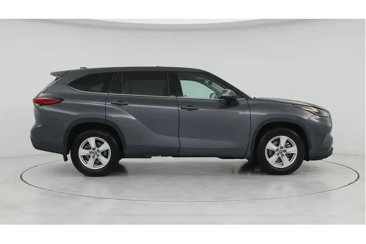 $30998 : Toyota Highlander 2021 AWD L image 7