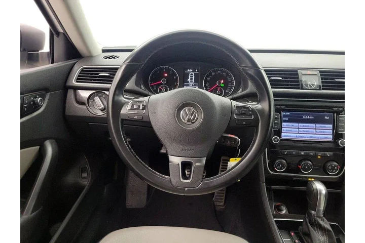 $12599 : Volkswagen Passat 2015 1.8T image 10