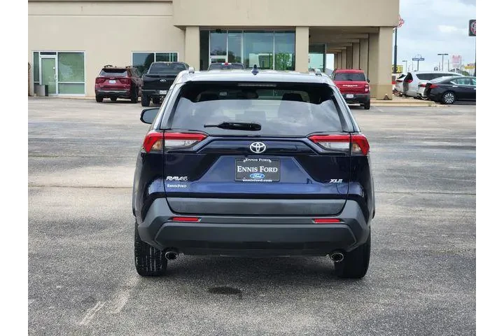 $23995 : Toyota RAV4 2021 XLE 4dr SUV image 5