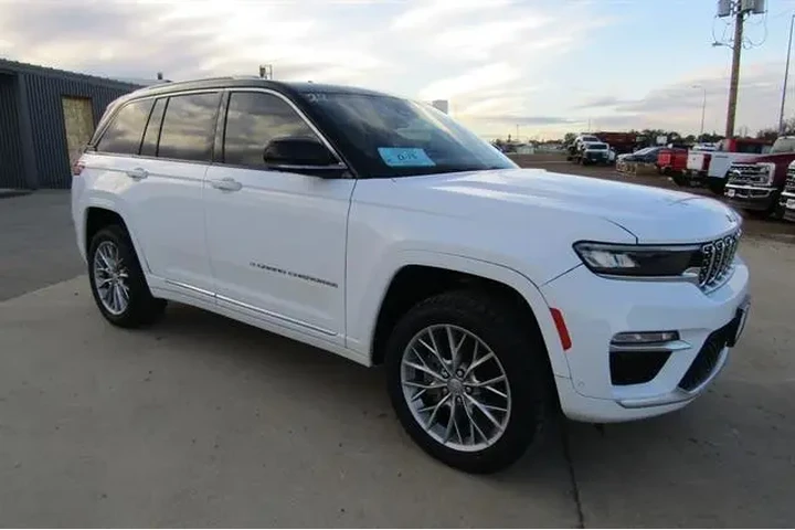 $30950 : Jeep Grand Cherokee 2022 4x4 image 3