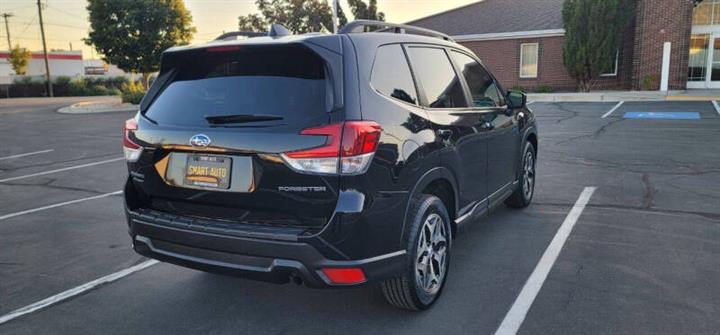 $17600 : 2020 Forester Premium image 9