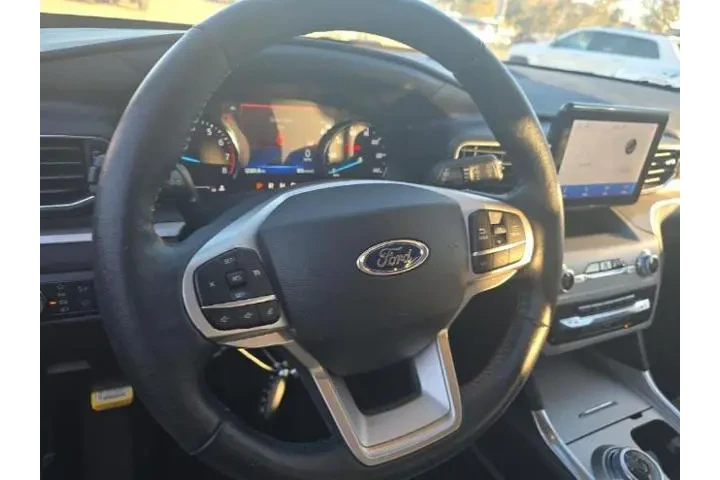 $29995 : Ford Explorer 2022 XLT 4dr S image 5