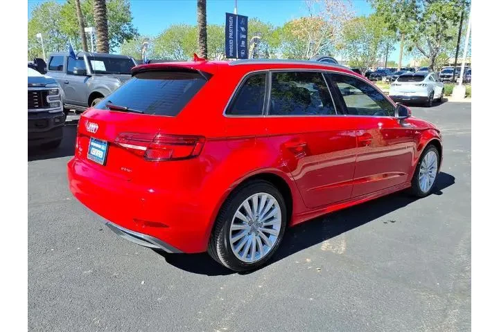 $18962 : Audi A3 Sportback e-tron 201 image 4