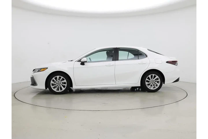 $20998 : Toyota Camry 2023 LE 4dr Sed image 3